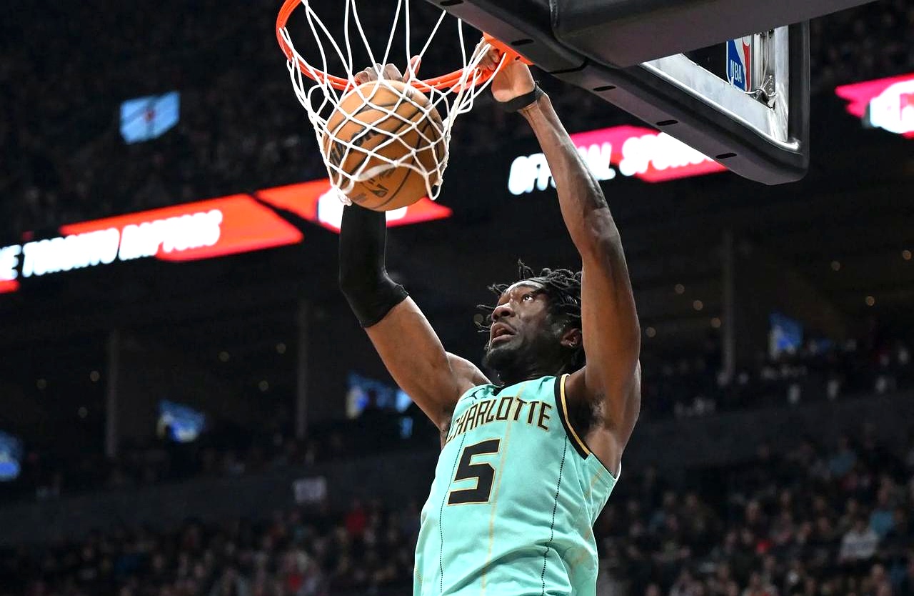 勇士B队爆冷菲律宾男篮，戈贝尔三分雨点燃全场的简单介绍