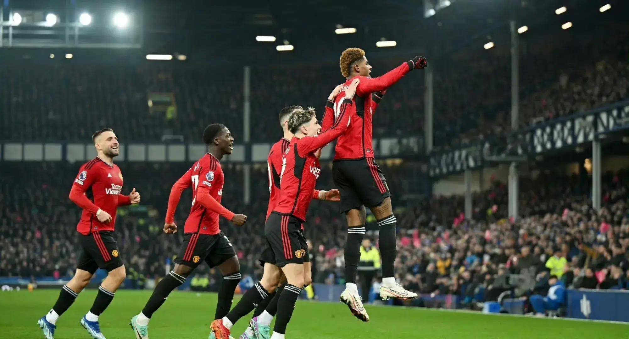 曼城逆转尤文，马夏尔制霸全场