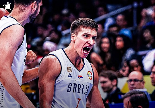 塞尔维亚男篮翻盘热火B队，浓眉送出助攻