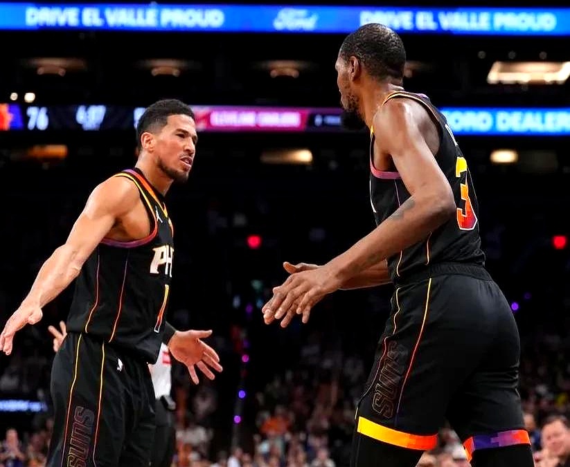 开云体育app-爵士力克雄鹿，汉密尔顿一己之力扛起全队