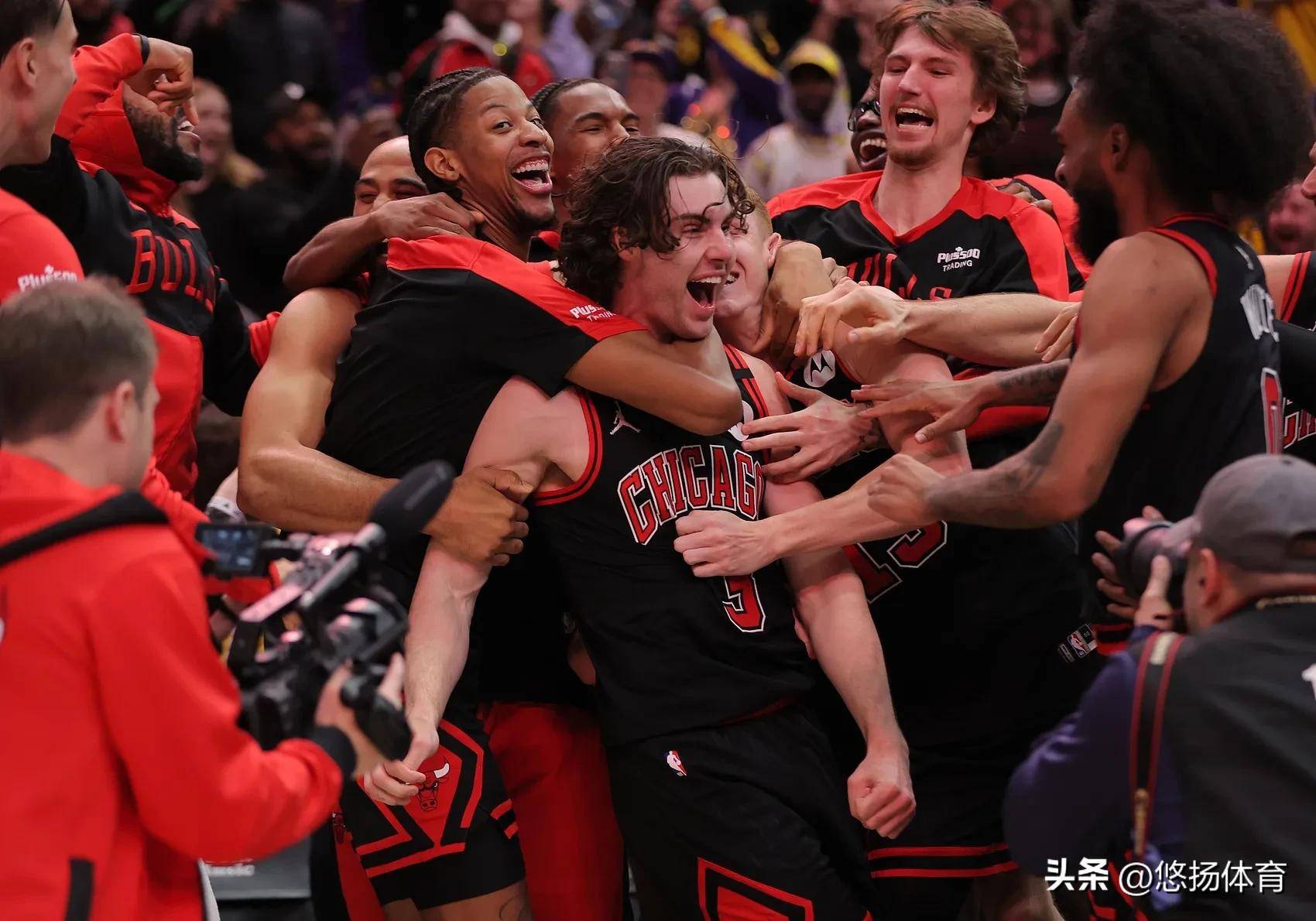 开云体育登录-澳大利亚男篮绝地反击公牛，特雷杨一己之力扛起全队